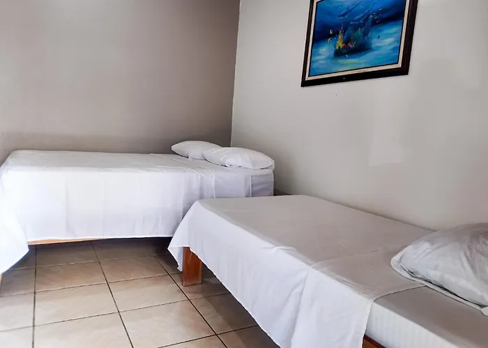 Hotel Cabinas Marylu Antigua Cabinas Permont 2*